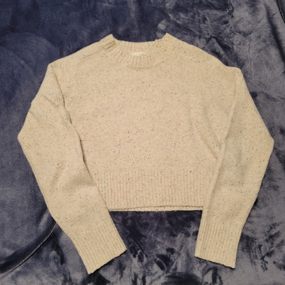 Cream sweater, Size Large, Universal Threads
